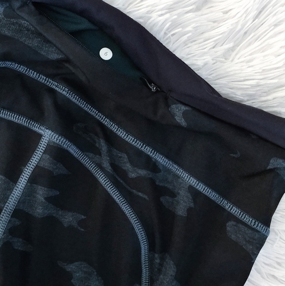 Lululemon Camo Speed Tight ll - Picture 6 of 7